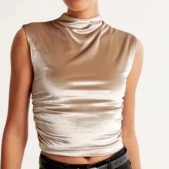 Abercrombie & Fitch Tops - Abercrombie & Fitch Velvet Paloma Top XS